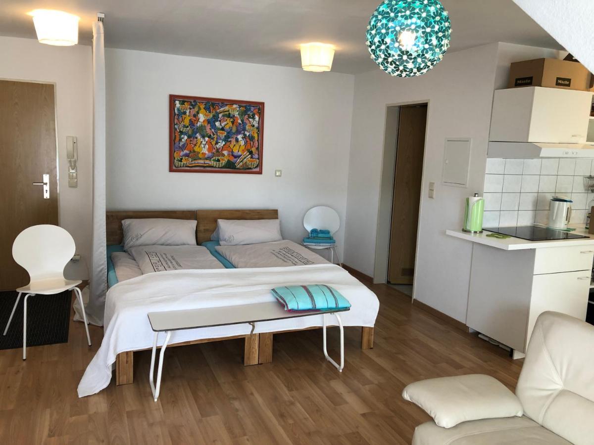Studio Ochsenfurt Mit Sonnigem Balkon Esterno foto