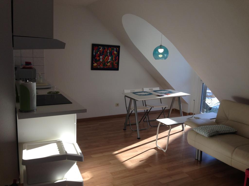 Studio Ochsenfurt Mit Sonnigem Balkon Esterno foto