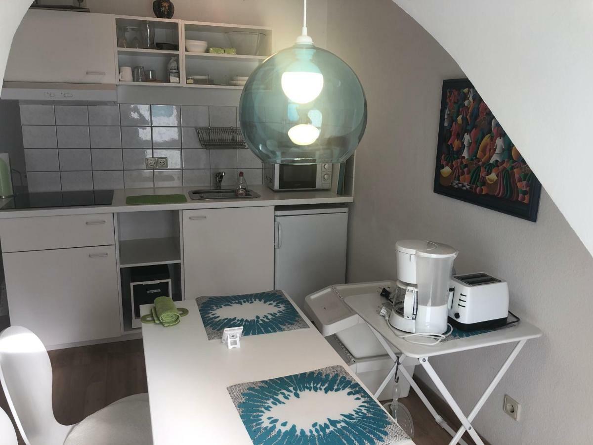 Studio Ochsenfurt Mit Sonnigem Balkon Esterno foto
